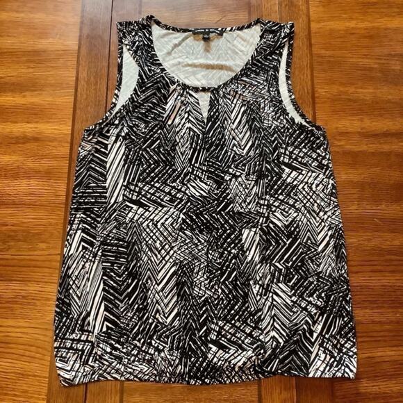 Stylish Cable & GAUGE Black White Keyhole Front Top Medium - Picture 8 of 8